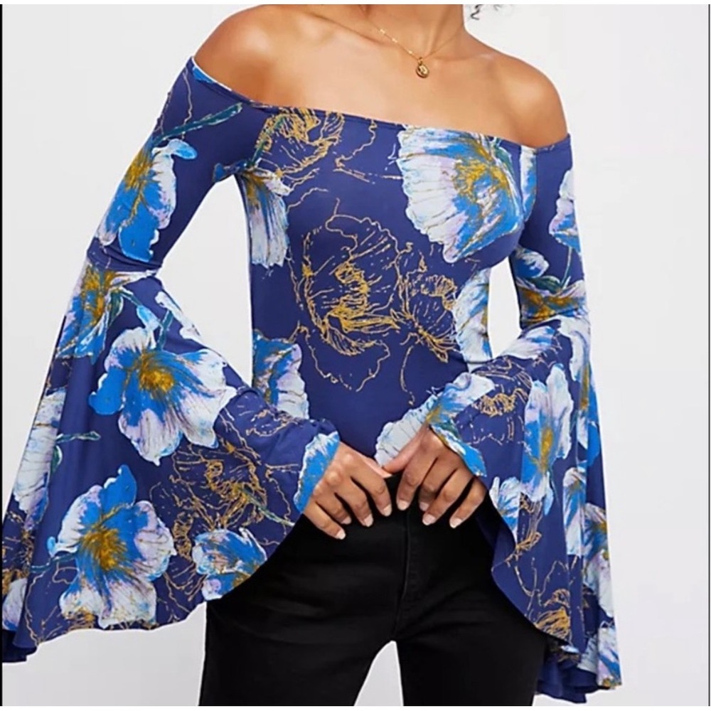 We The Free Printed Birds of Paradise Floral Bell Sleeve Top Womens Blue S Boho